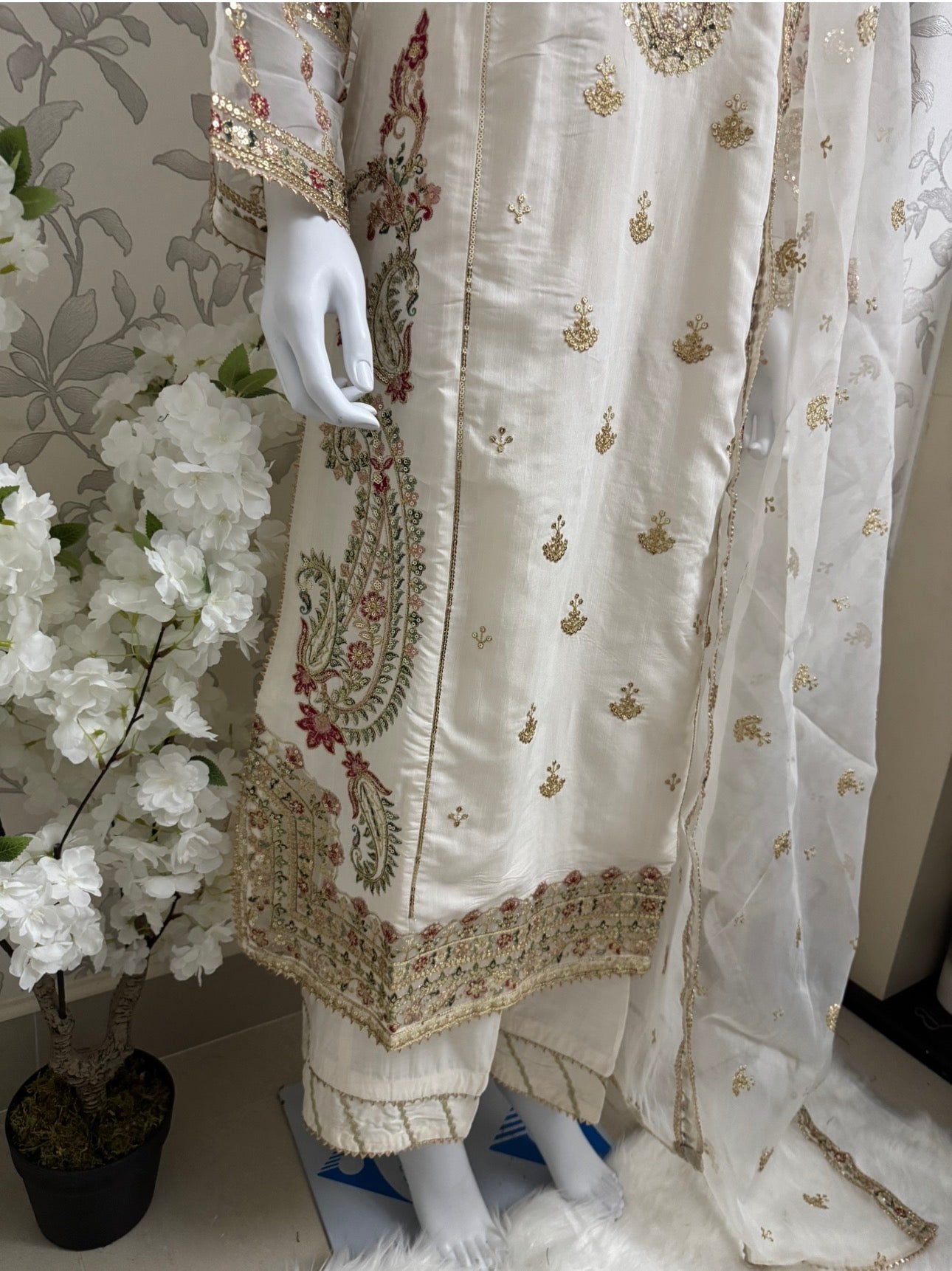 ETHNIC LUX- 3 Piece embroidered viscose Suit