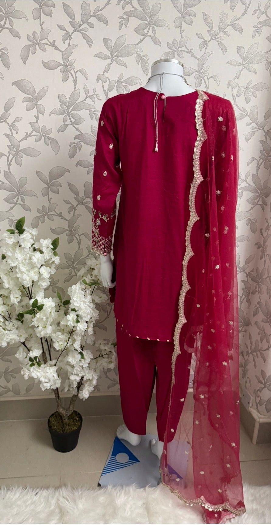 ETHNIC LUX- 3 piece Embroidered viscose Suit