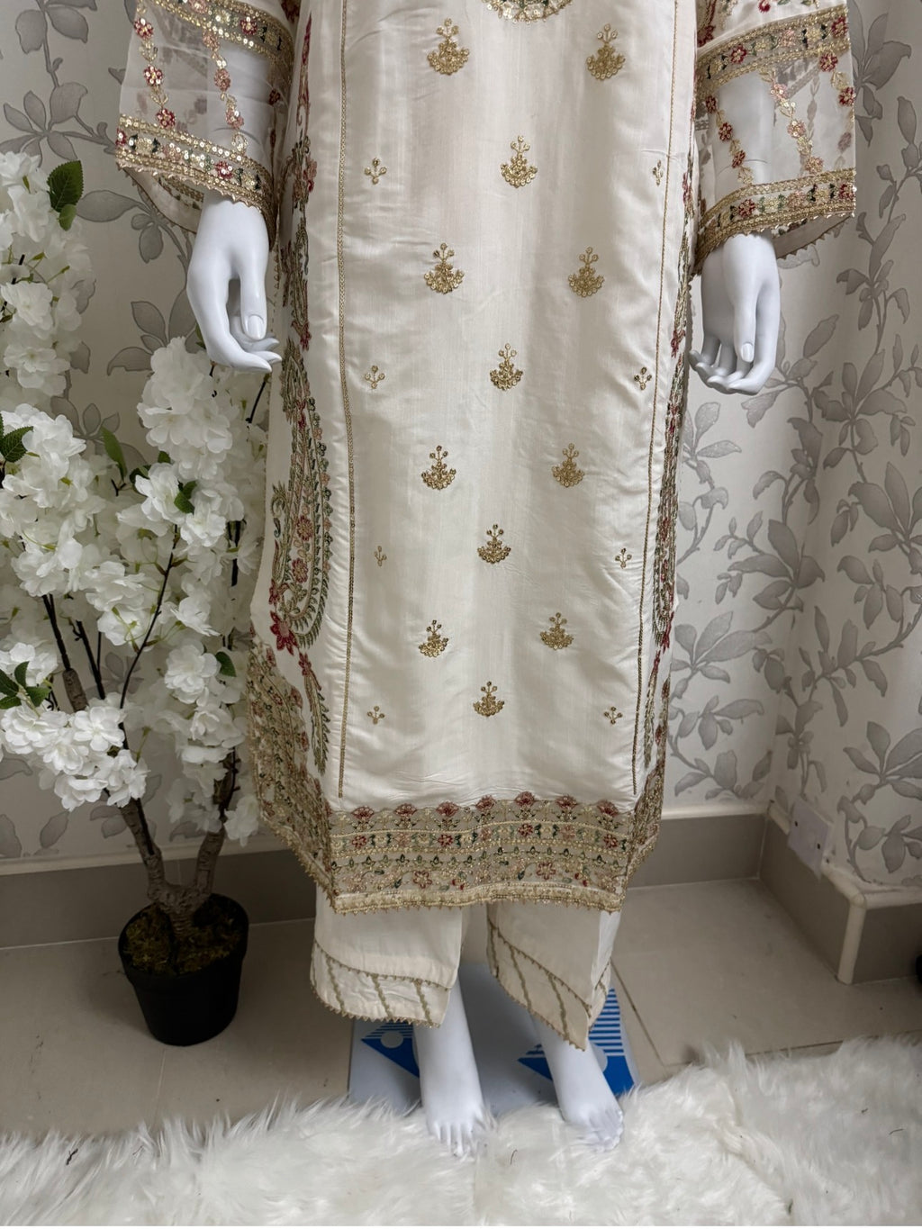 ETHNIC LUX- 3 Piece embroidered viscose Suit