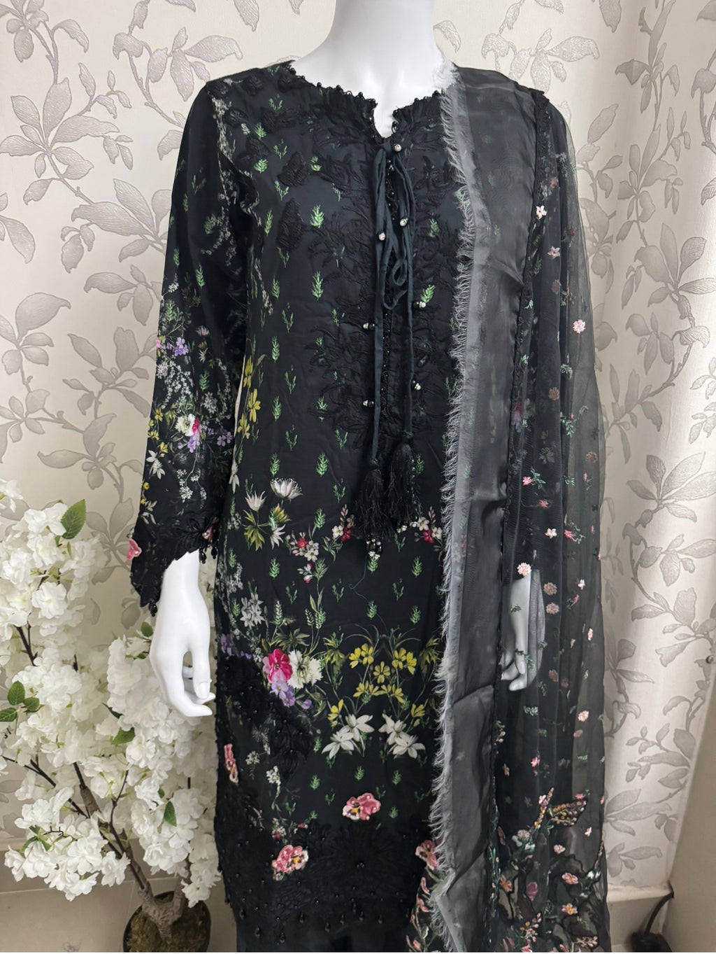 Black Floral-3 piece Embroidered Lawn Suit