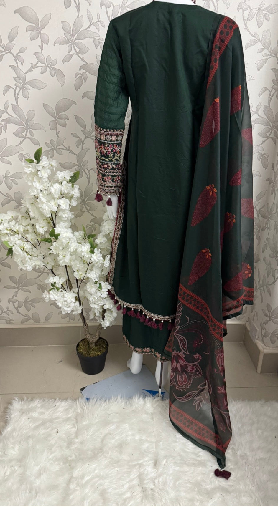 HUSN-E-EID 3 pieces embroidered viscose Suit