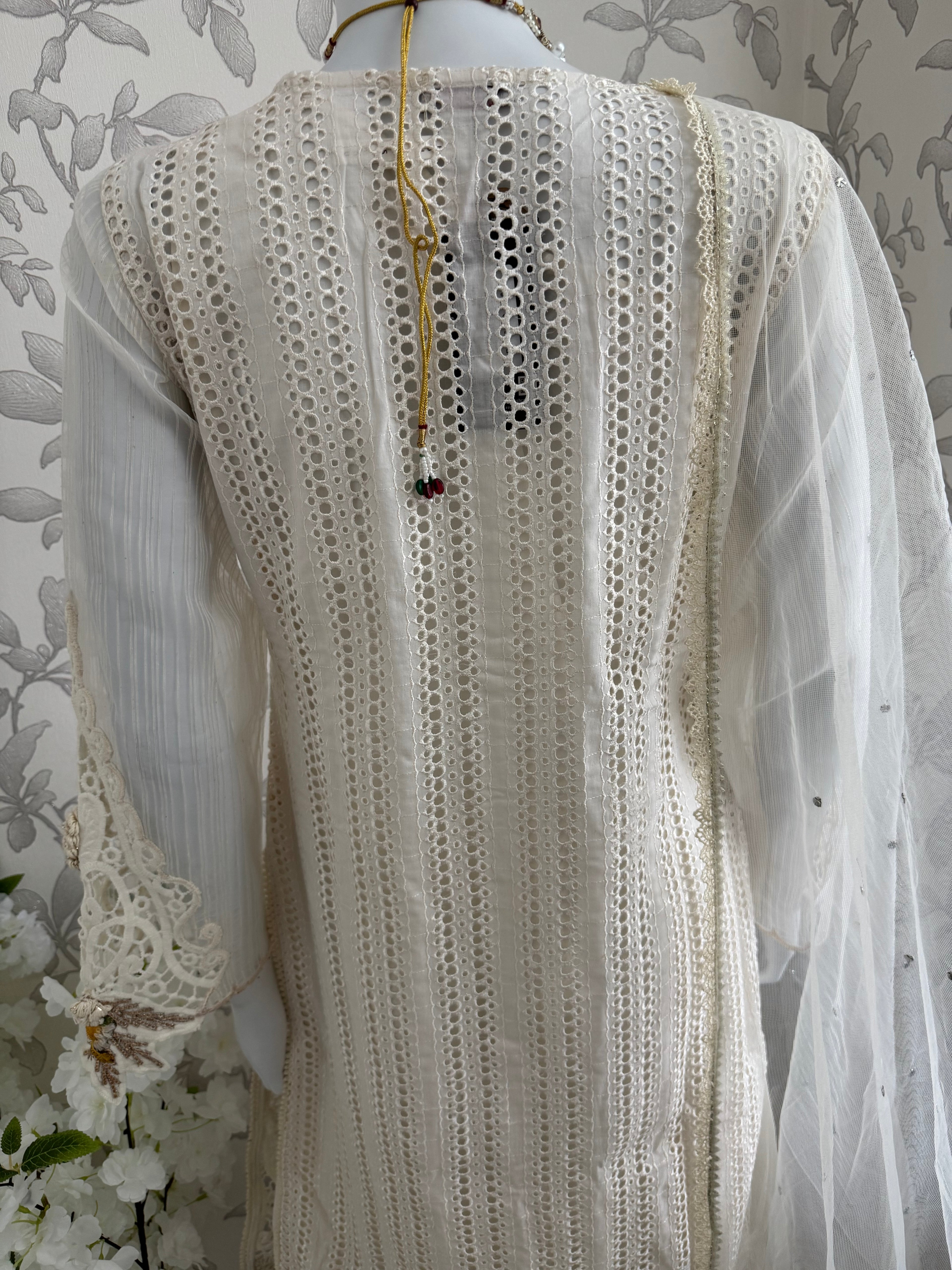 UJAALA- 3 pieces Embroidered Pakistani Suit