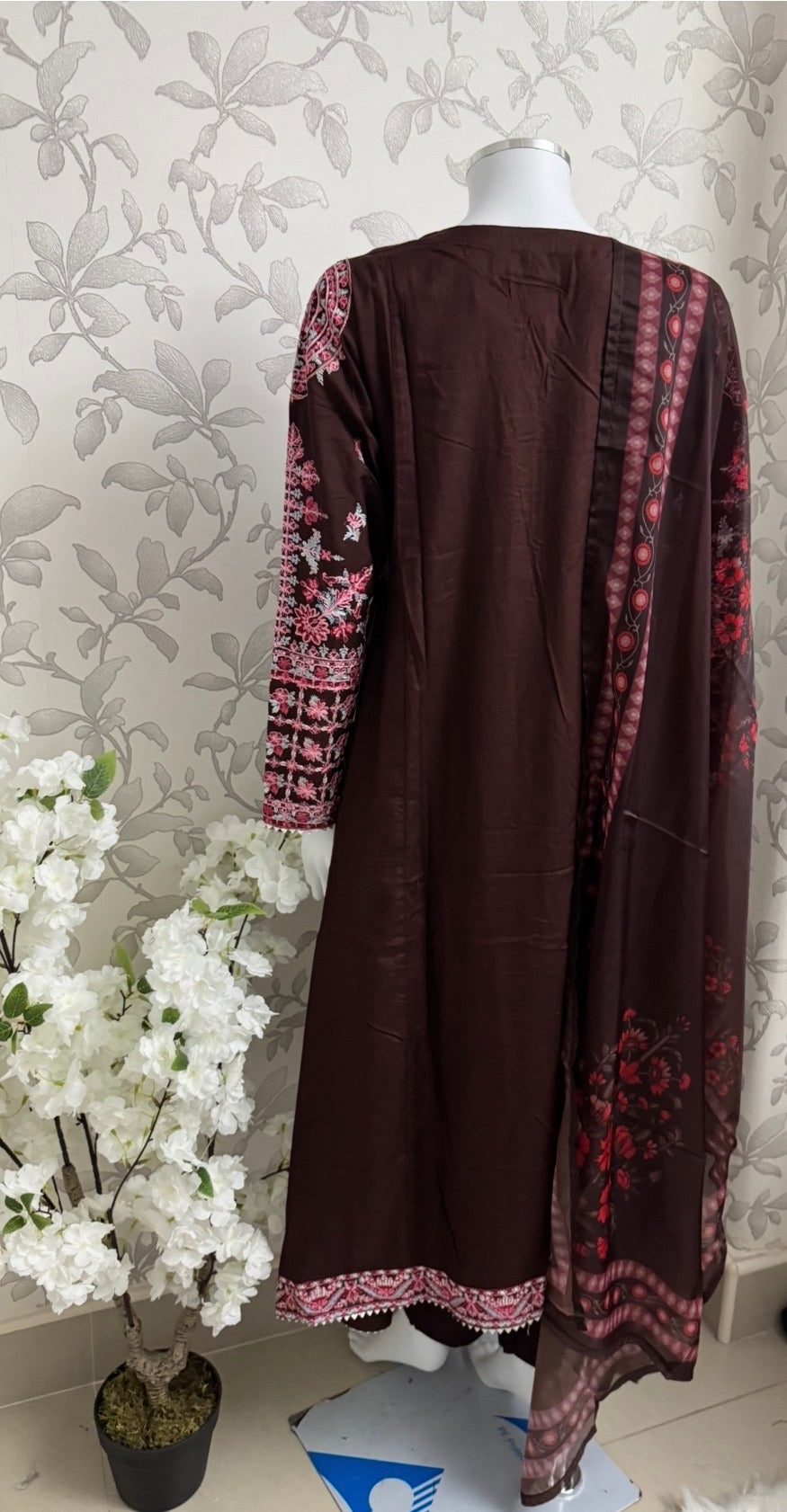 HUSN-E-EID 3 piece heavy Embroidered viscose Suit