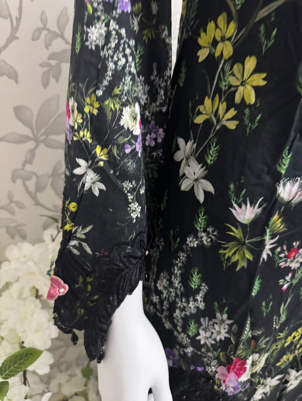 Black Floral-3 piece Embroidered Lawn Suit