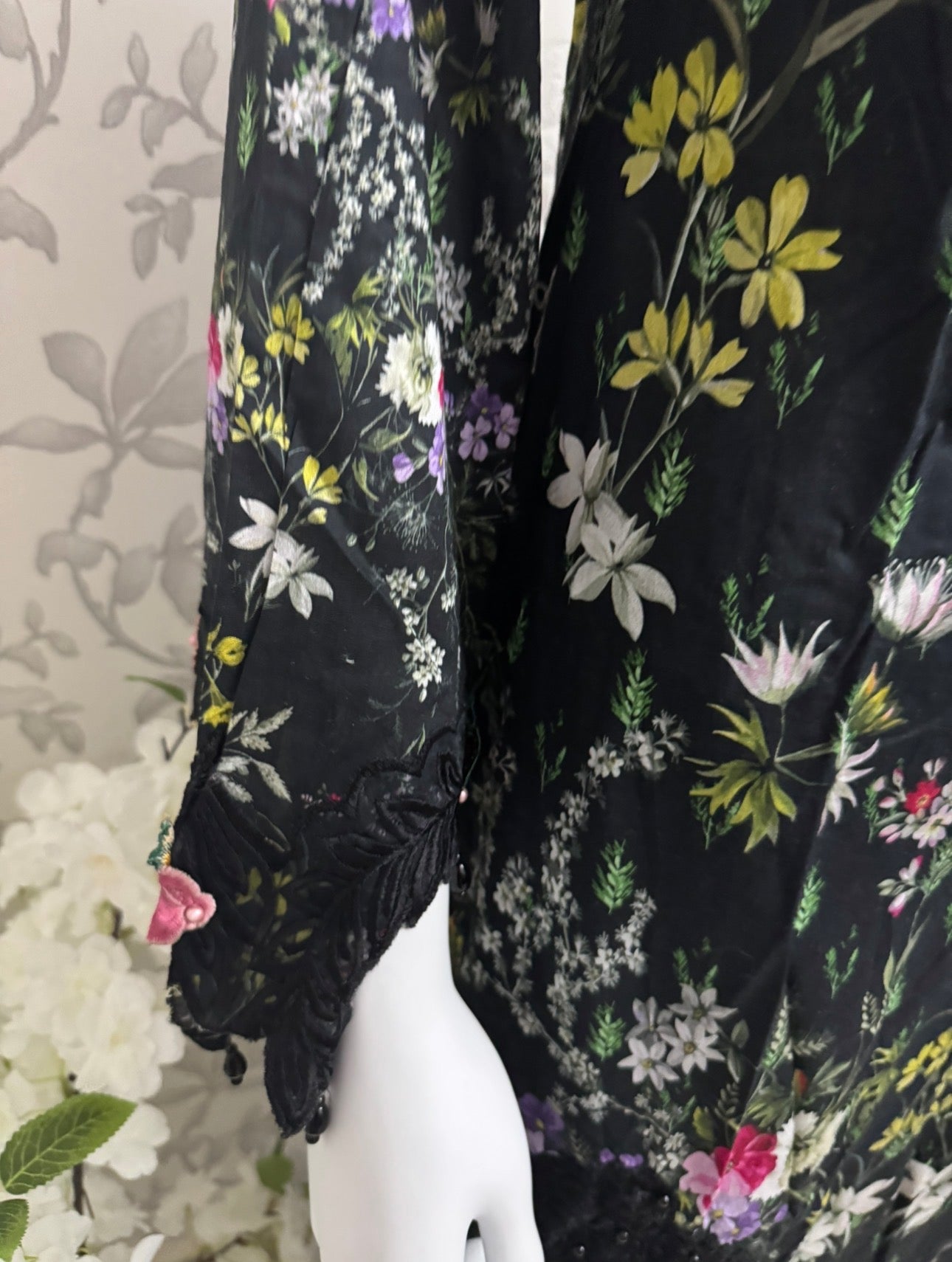 Black Floral-3 piece Embroidered Lawn Suit