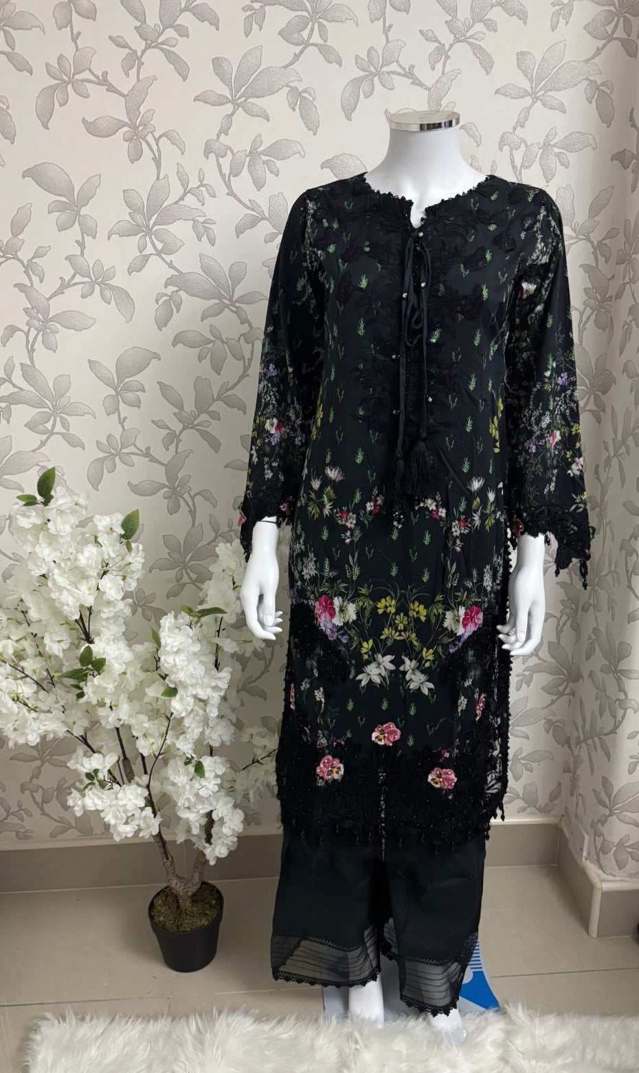 Black Floral-3 piece Embroidered Lawn Suit