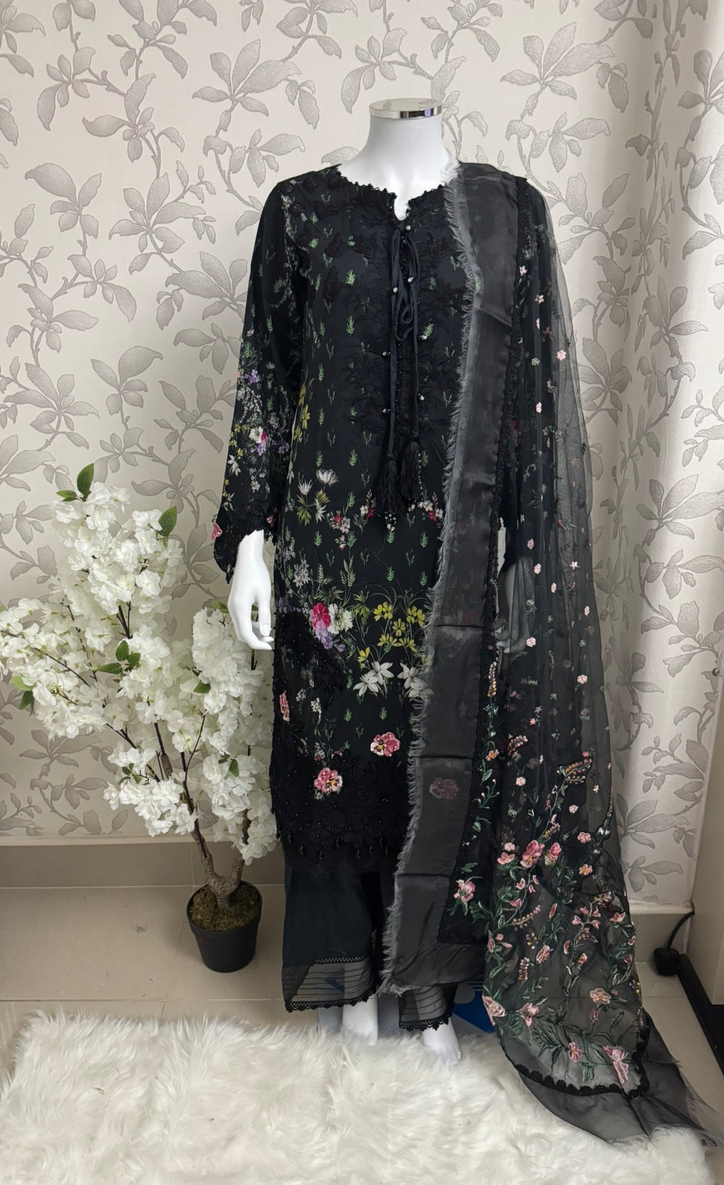 Black Floral-3 piece Embroidered Lawn Suit