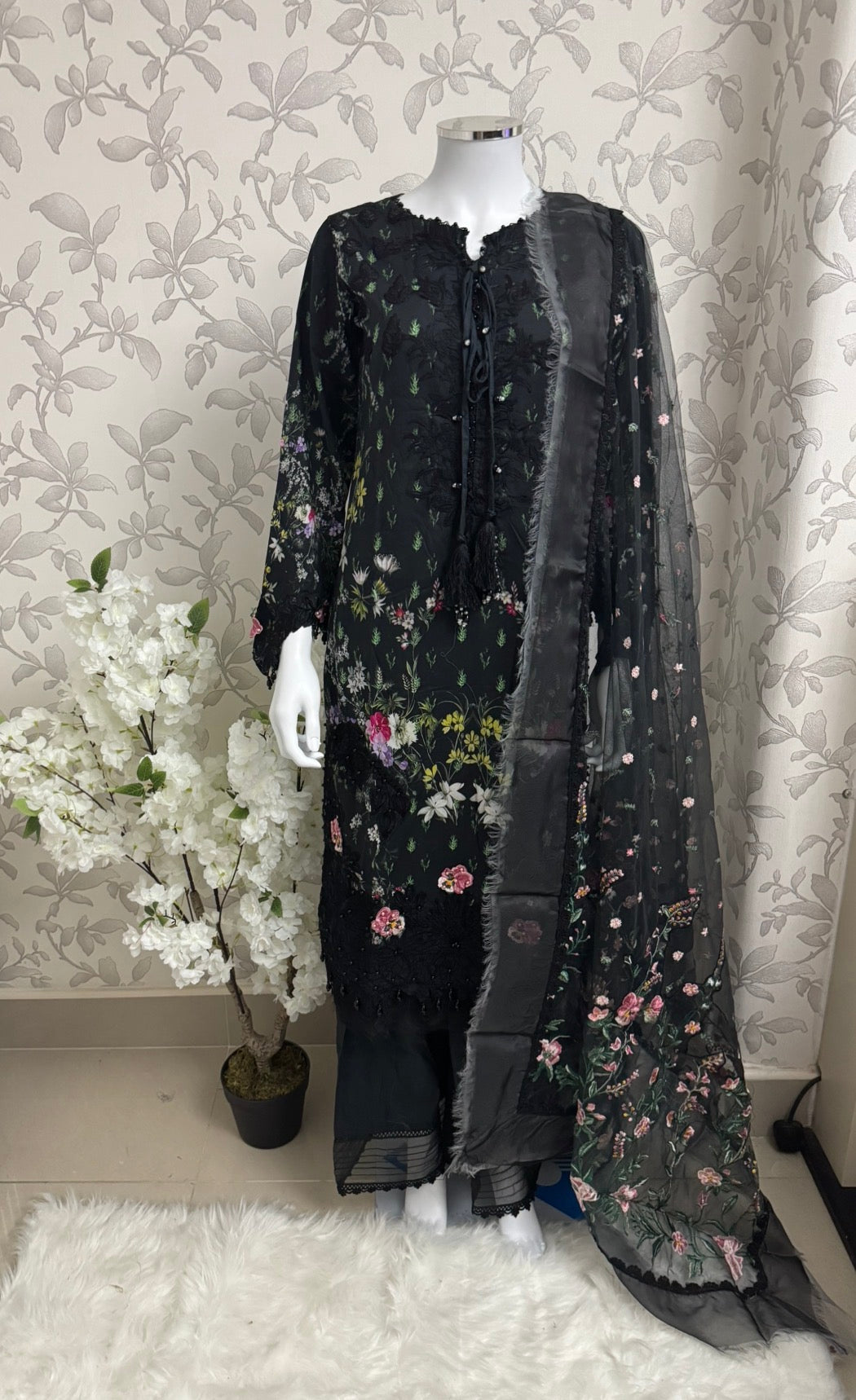 Black Floral-3 piece Embroidered Lawn Suit