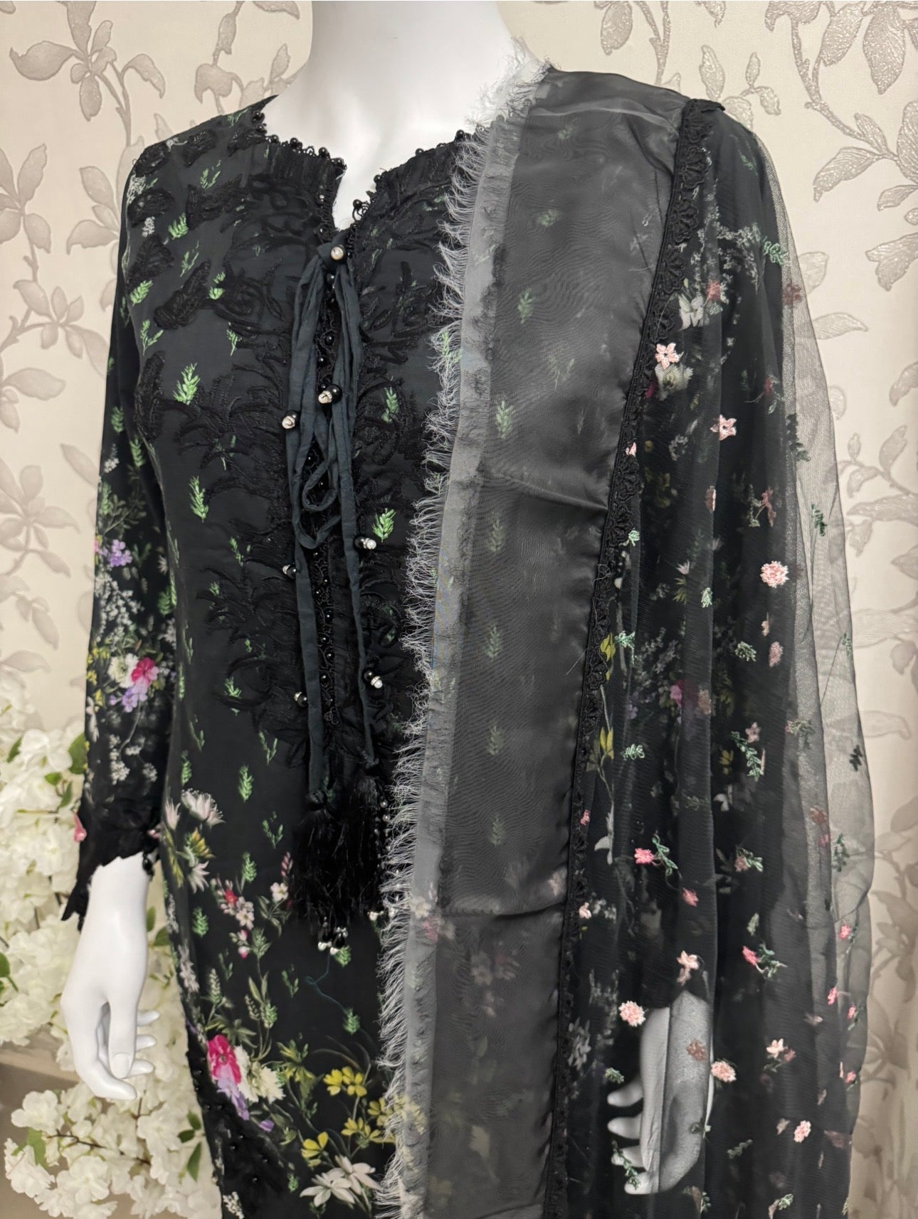 Black Floral-3 piece Embroidered Lawn Suit
