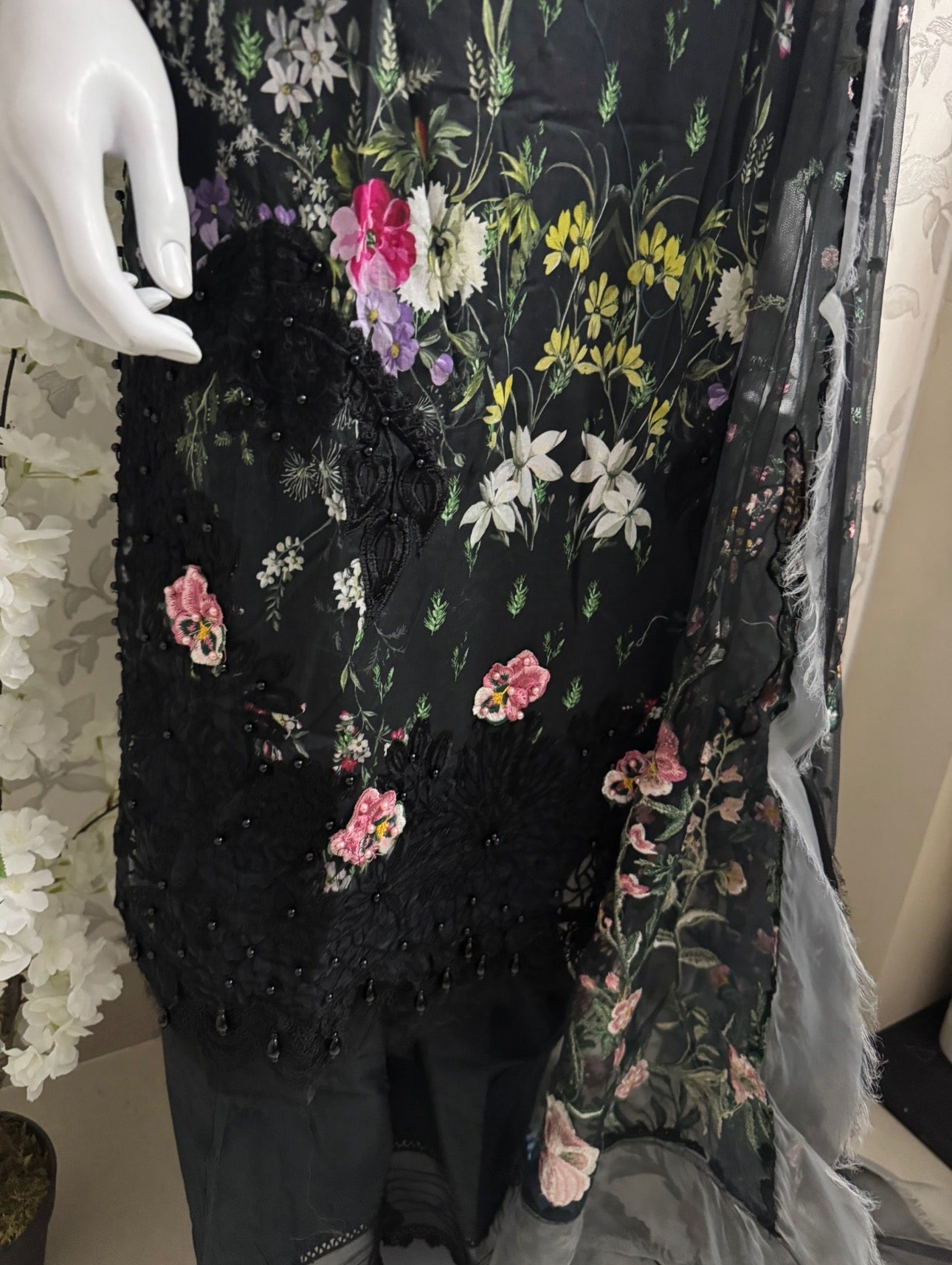 Black Floral-3 piece Embroidered Lawn Suit