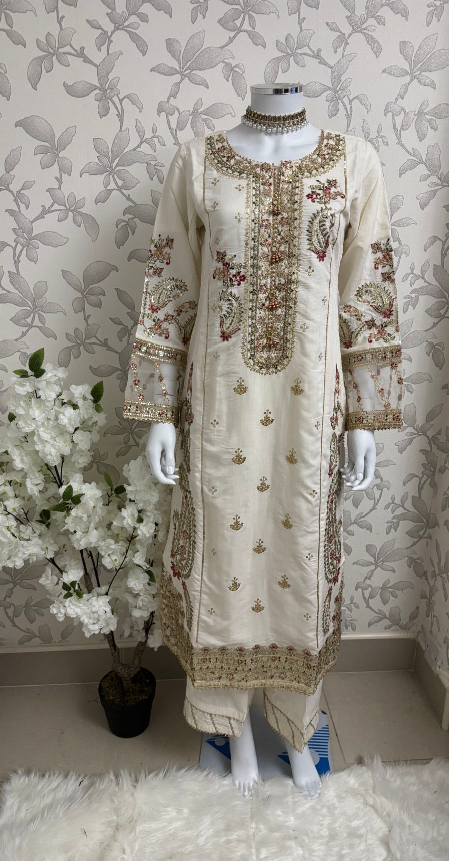 ETHNIC LUX- 3 Piece embroidered viscose Suit