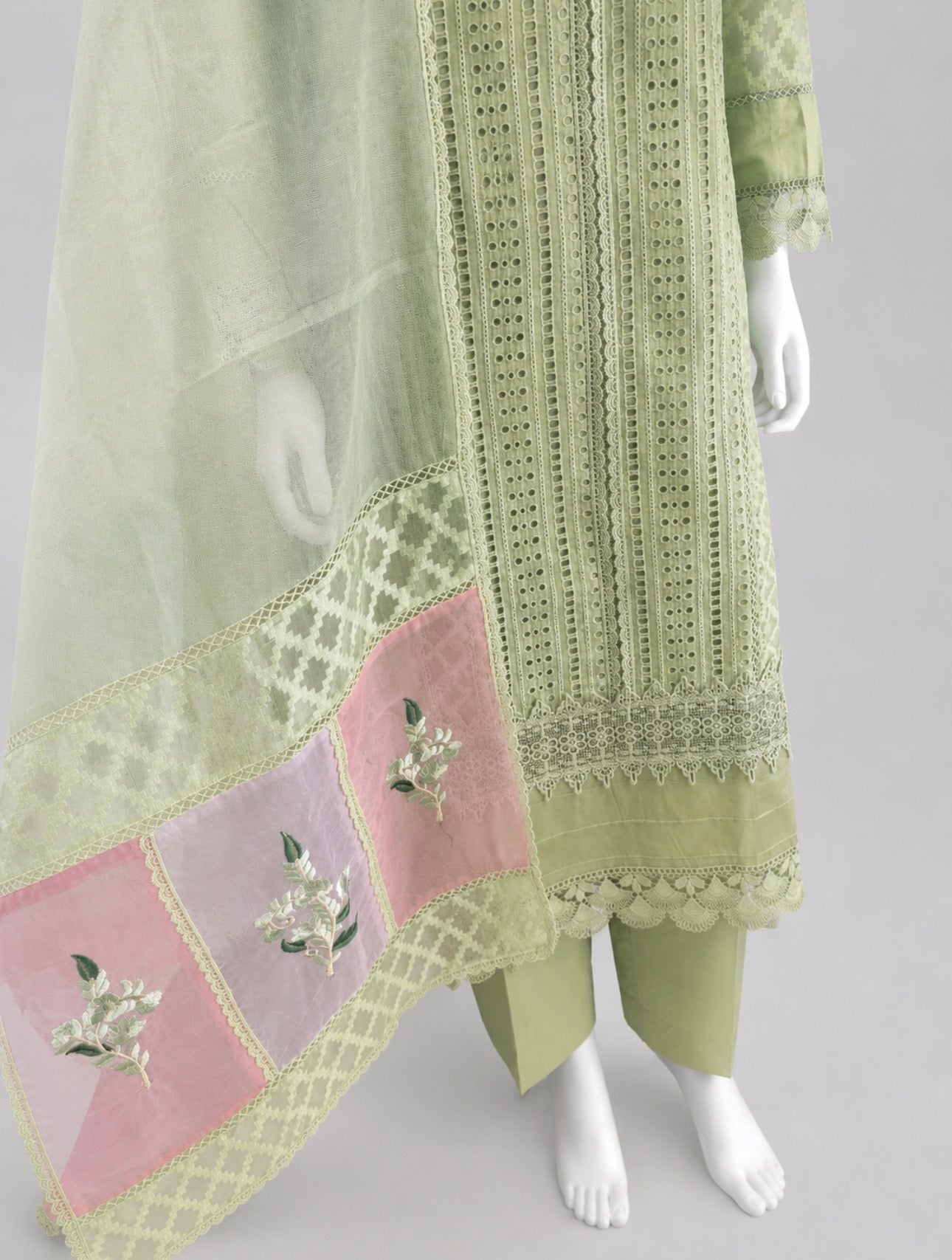 SUMAIRA- 3 piece chikankari Lawn suit