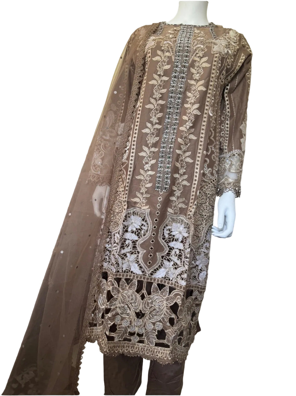 3 piece Embroidered Lawn Suit