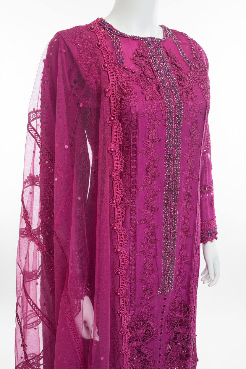 3 piece Embroidered Lawn Suit