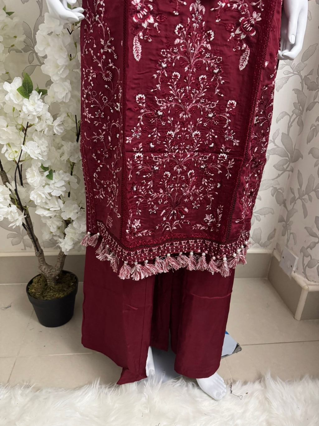 HUSN-E-EID  3 pieces Embroidered viscose suit