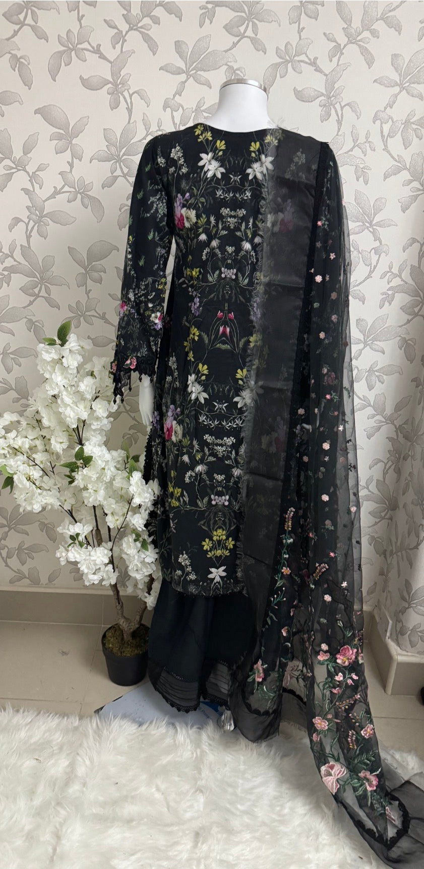 Black Floral-3 piece Embroidered Lawn Suit