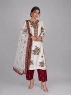 LILLY….3 pieces heavy sequins embroidered silk suit