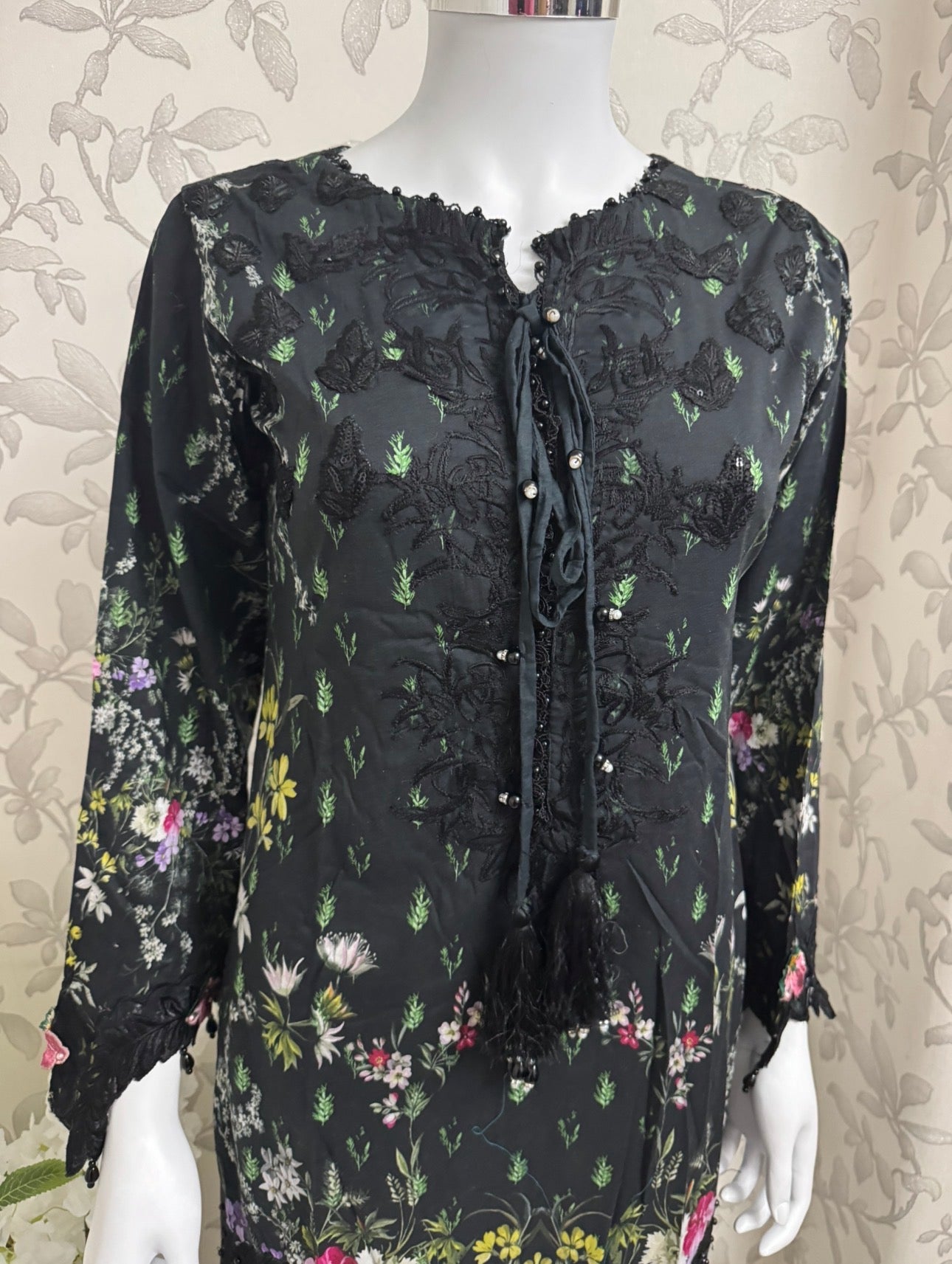 Black Floral-3 piece Embroidered Lawn Suit