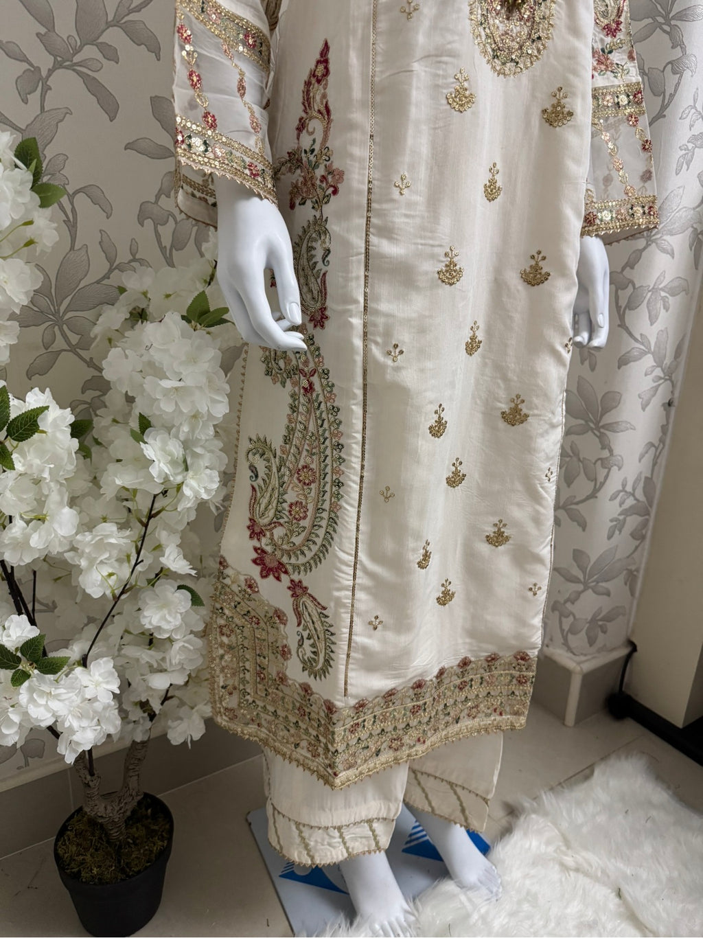 ETHNIC LUX- 3 Piece embroidered viscose Suit