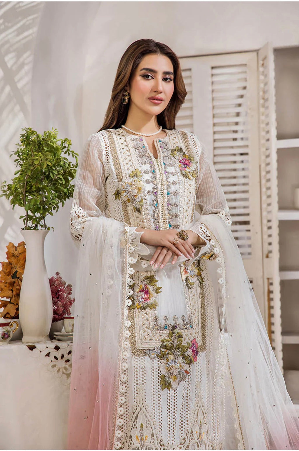 UJAALA- 3 pieces Embroidered Pakistani Suit