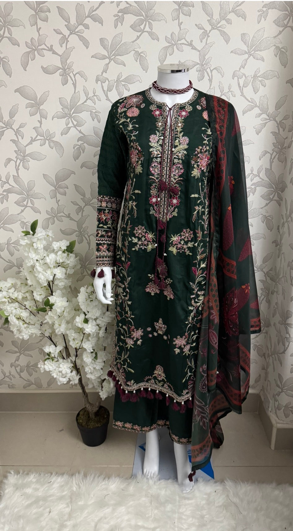 HUSN-E-EID 3 pieces embroidered viscose Suit