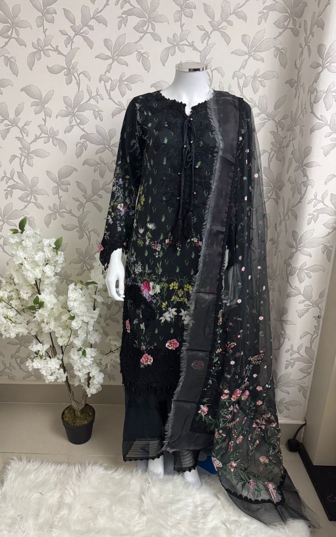 Black Floral-3 piece Embroidered Lawn Suit