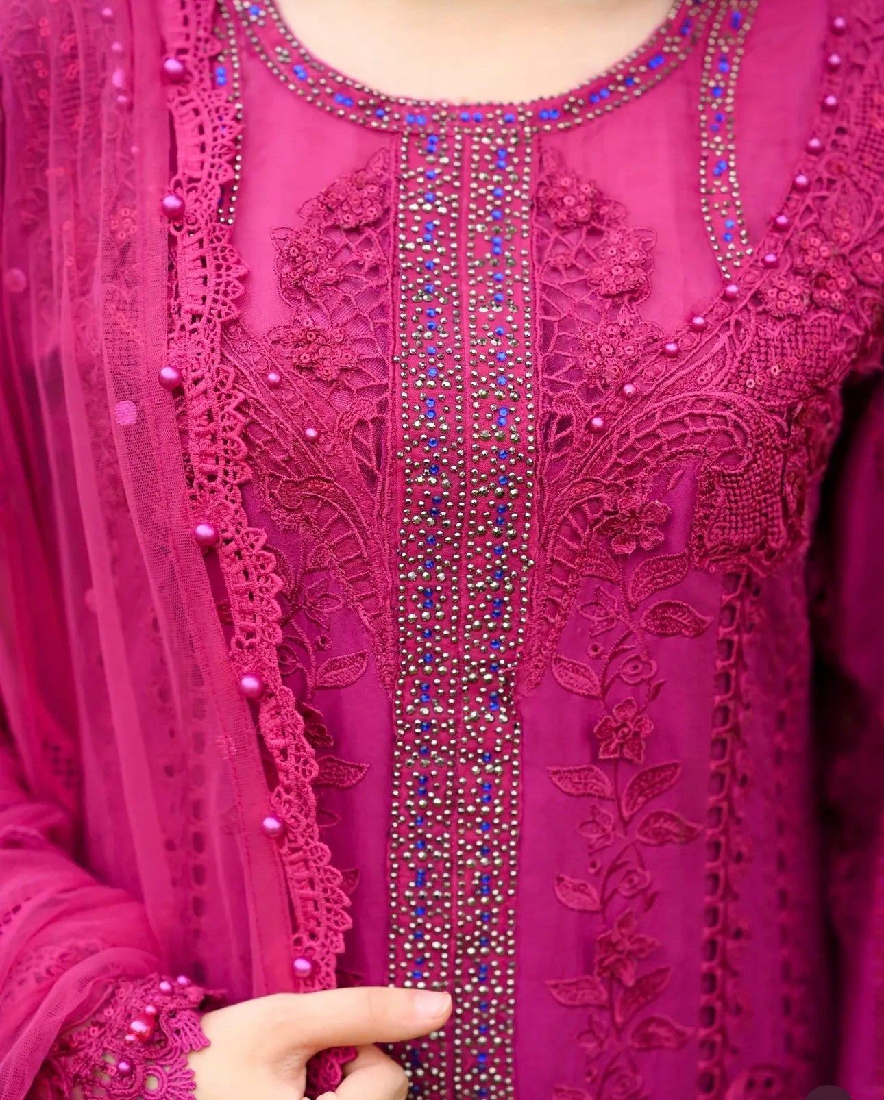 3 piece Embroidered Lawn Suit
