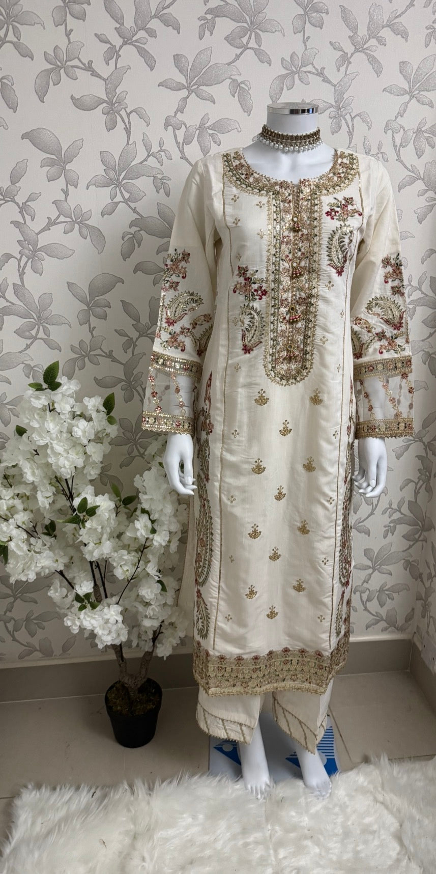 ETHNIC LUX- 3 Piece embroidered viscose Suit