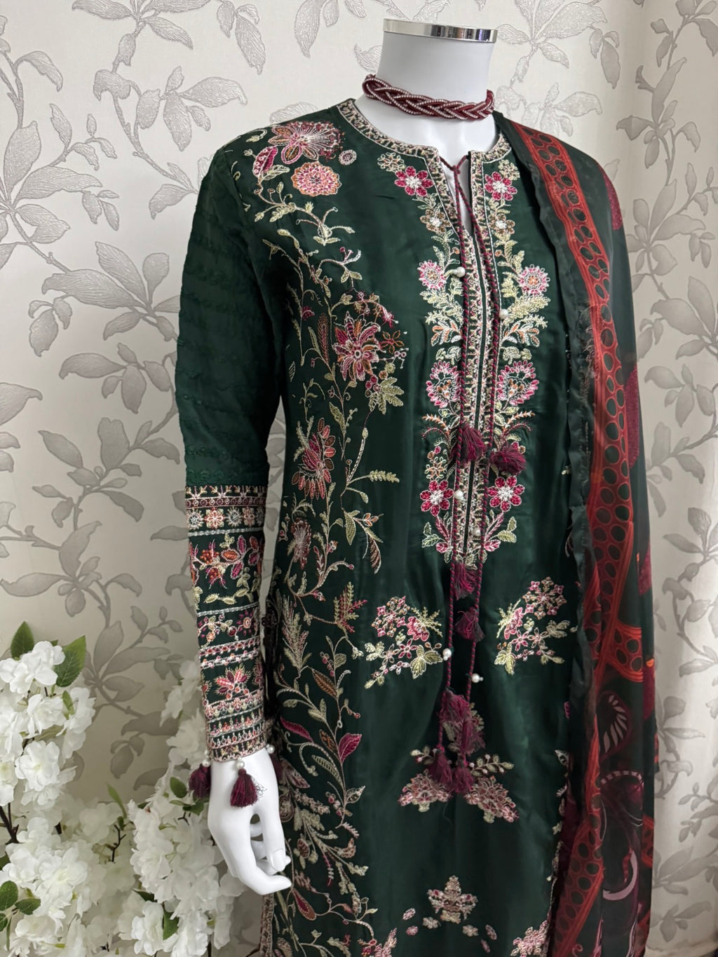 HUSN-E-EID 3 pieces embroidered viscose Suit
