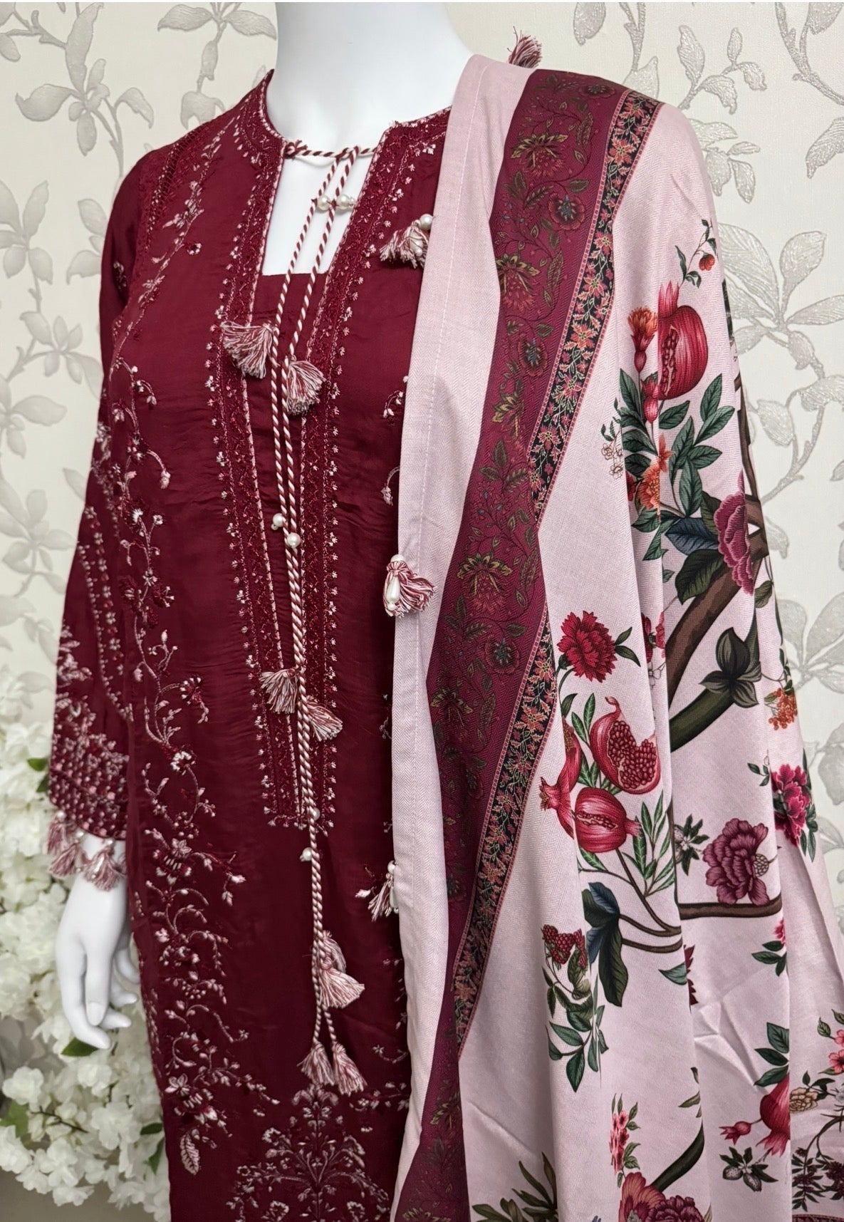HUSN-E-EID  3 pieces Embroidered viscose suit