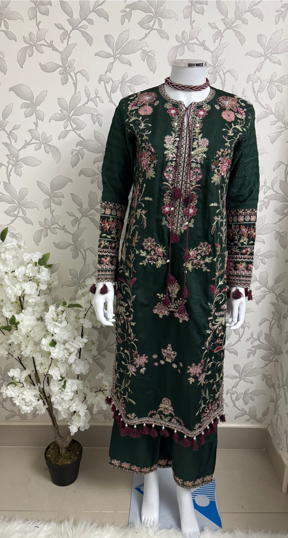 HUSN-E-EID 3 pieces embroidered viscose Suit