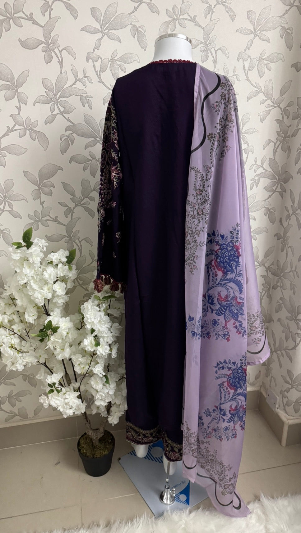 HUSN-E-EID  3 pieces Embroidered viscose Suit