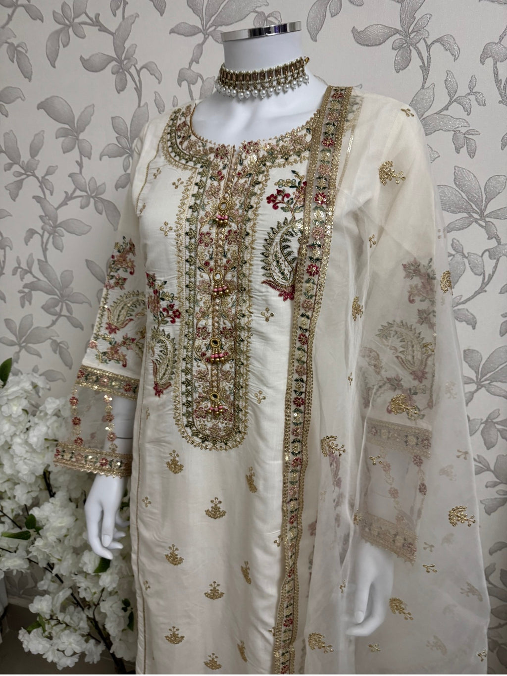 ETHNIC LUX- 3 Piece embroidered viscose Suit
