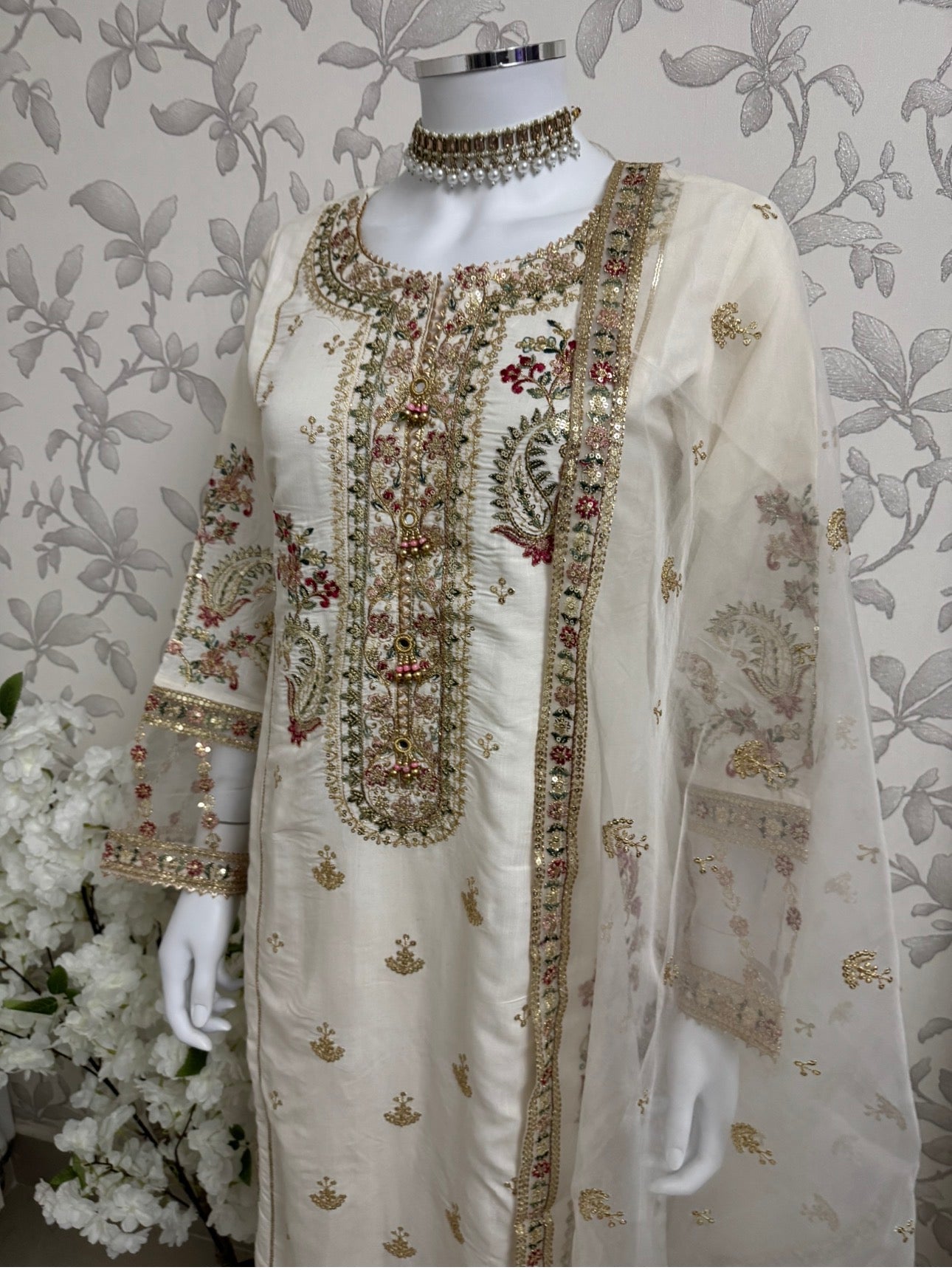 ETHNIC LUX- 3 Piece embroidered viscose Suit