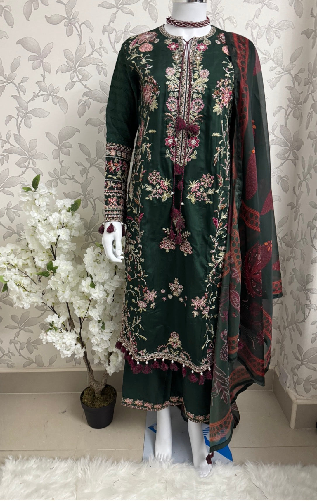 HUSN-E-EID 3 pieces embroidered viscose Suit