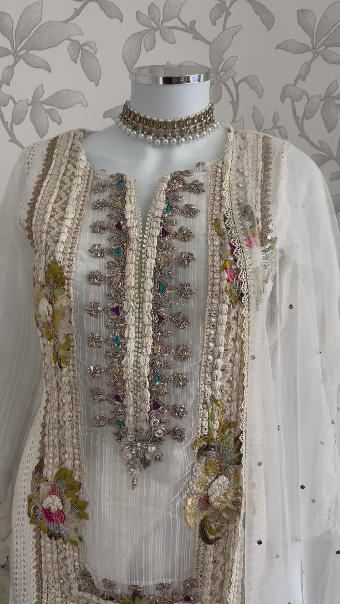 UJAALA- 3 pieces Embroidered Pakistani Suit
