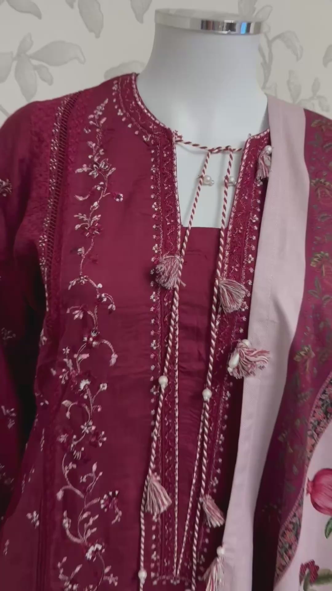 HUSN-E-EID  3 pieces Embroidered viscose suit